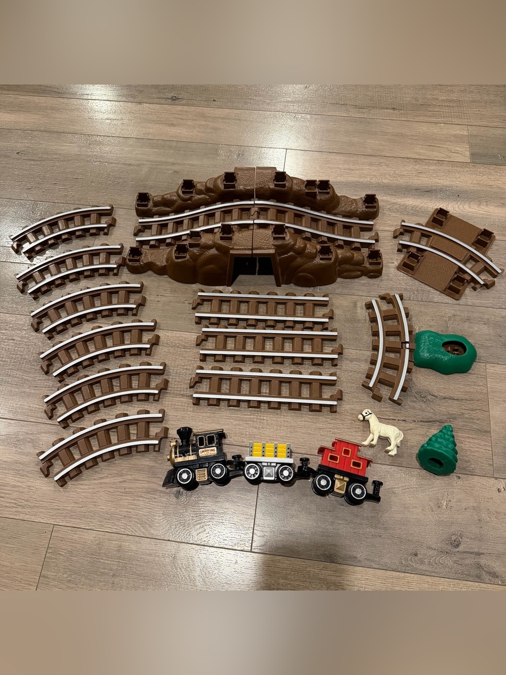 Vintage Lincoln Logs Replacement GOLD MINE EXPRESS TRAIN and Track